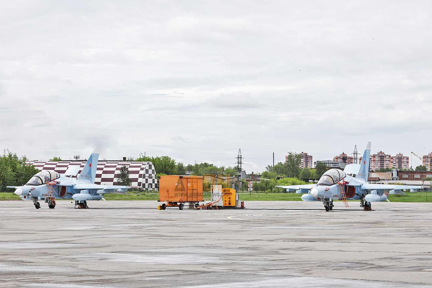 O E175 nas cores da United: jato continua vendendo bem nos EUA (Embraer)