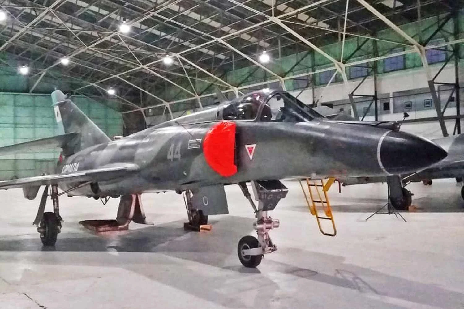 Um dos cinco Super Etendard recebidos em 2019