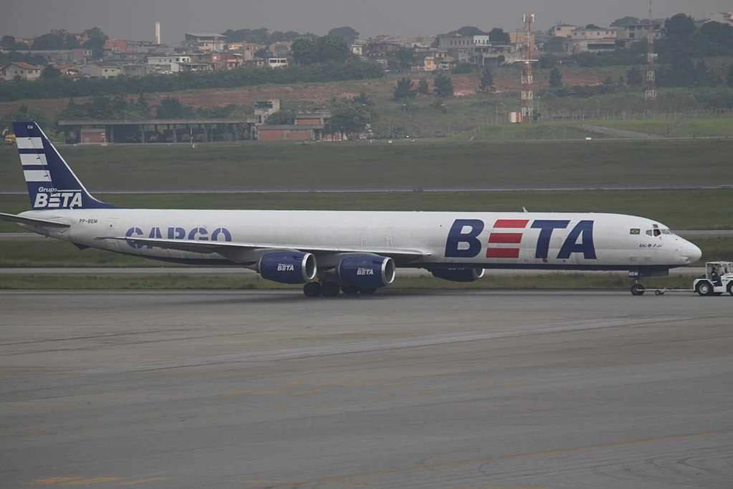 A Beta Cargo chegou a operar 4 DC-8-73F. Foto: Aeroprints via Wikimedia Commons.
