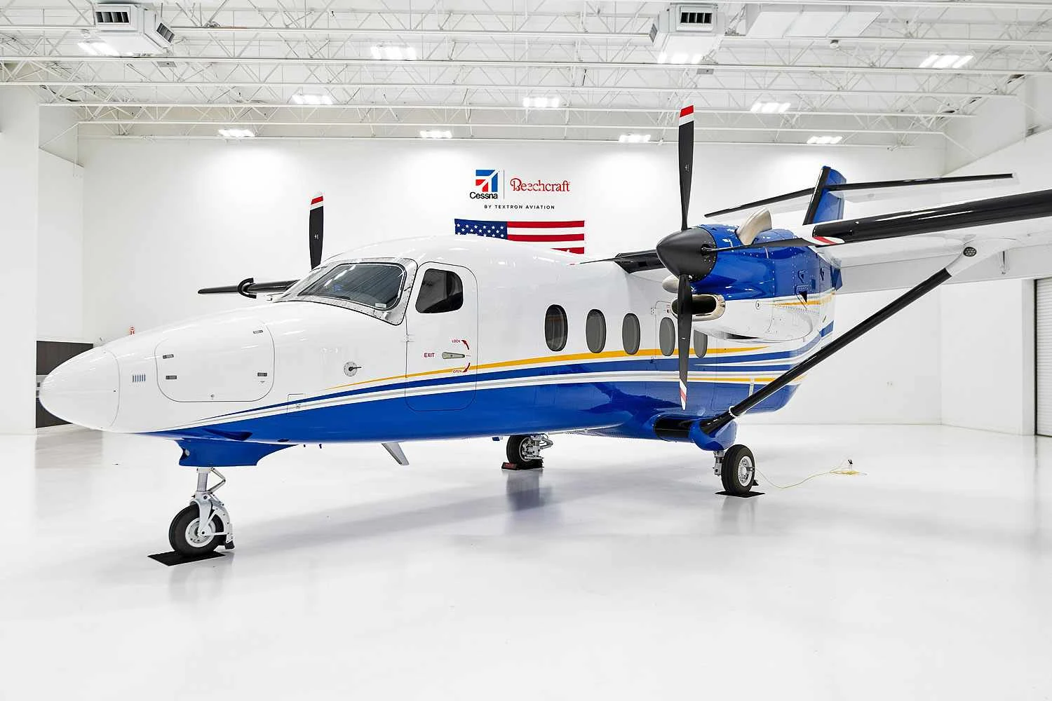 Primeiro turboélice Cessna SkyCourier Combi é entregue