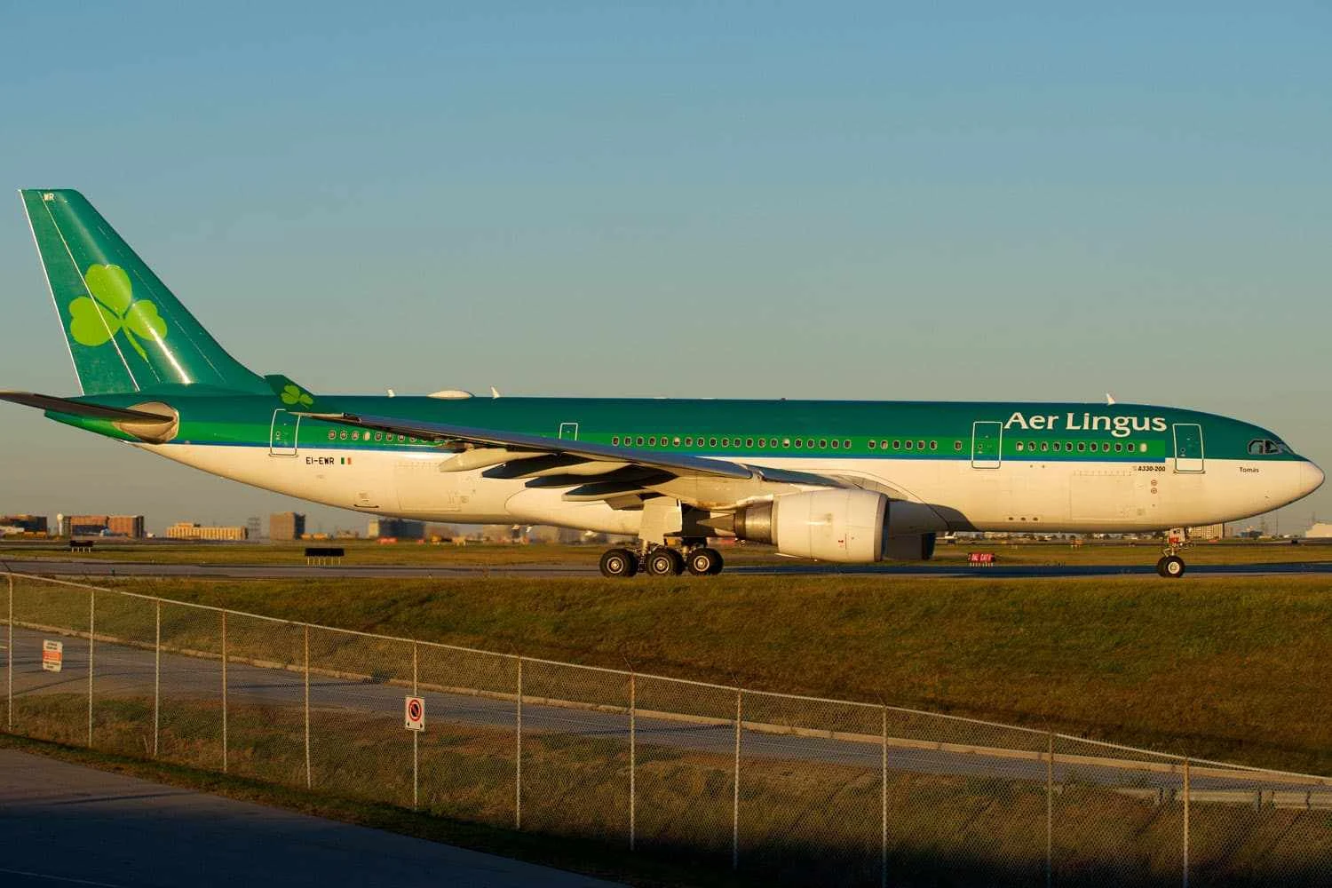 A Aer Lingus tem 13 A330 antigos (BriYYZ)