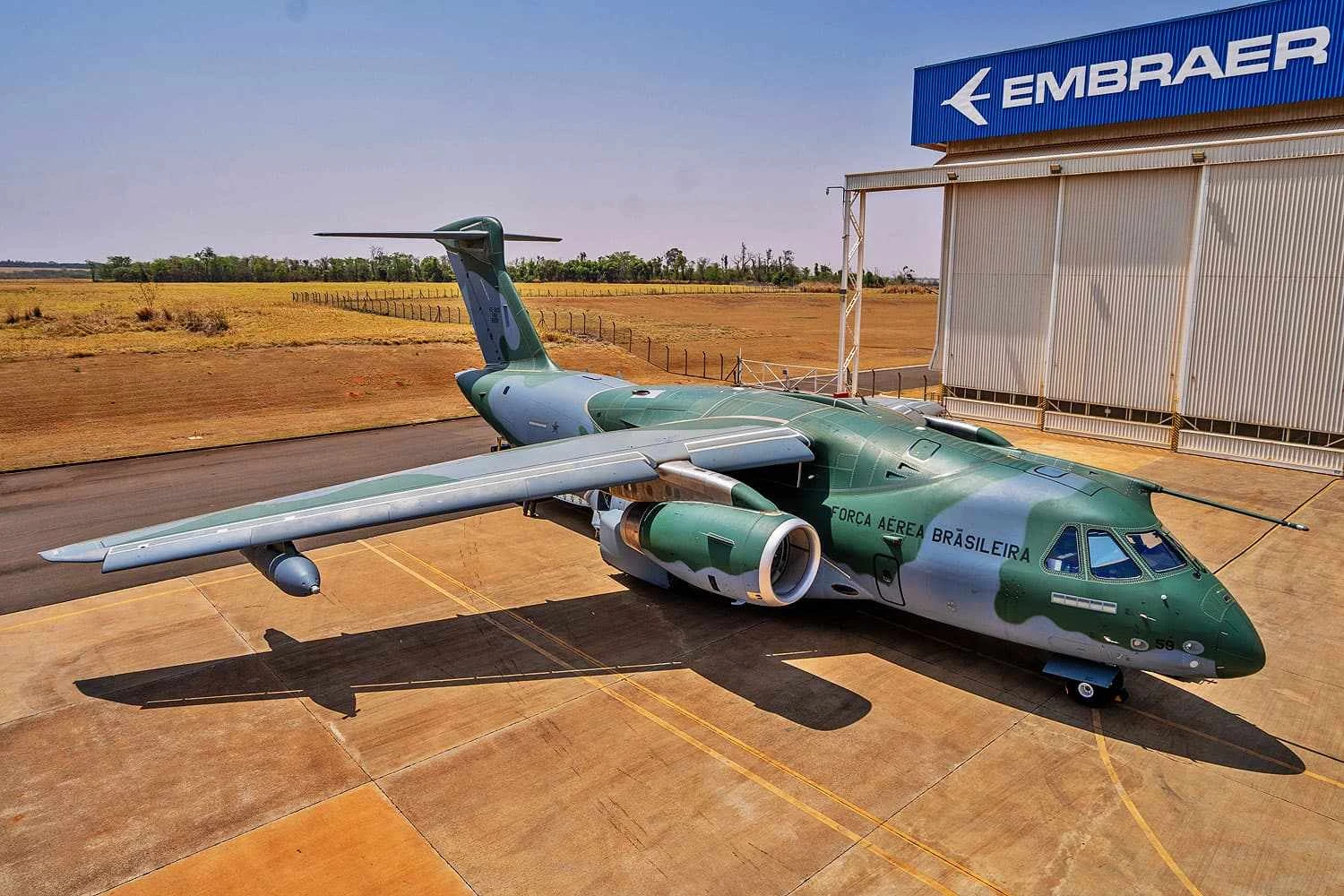 FAB 2859: KC-390 sofreu danos na estrutura ap&oacute;s pouso no Ushuaia