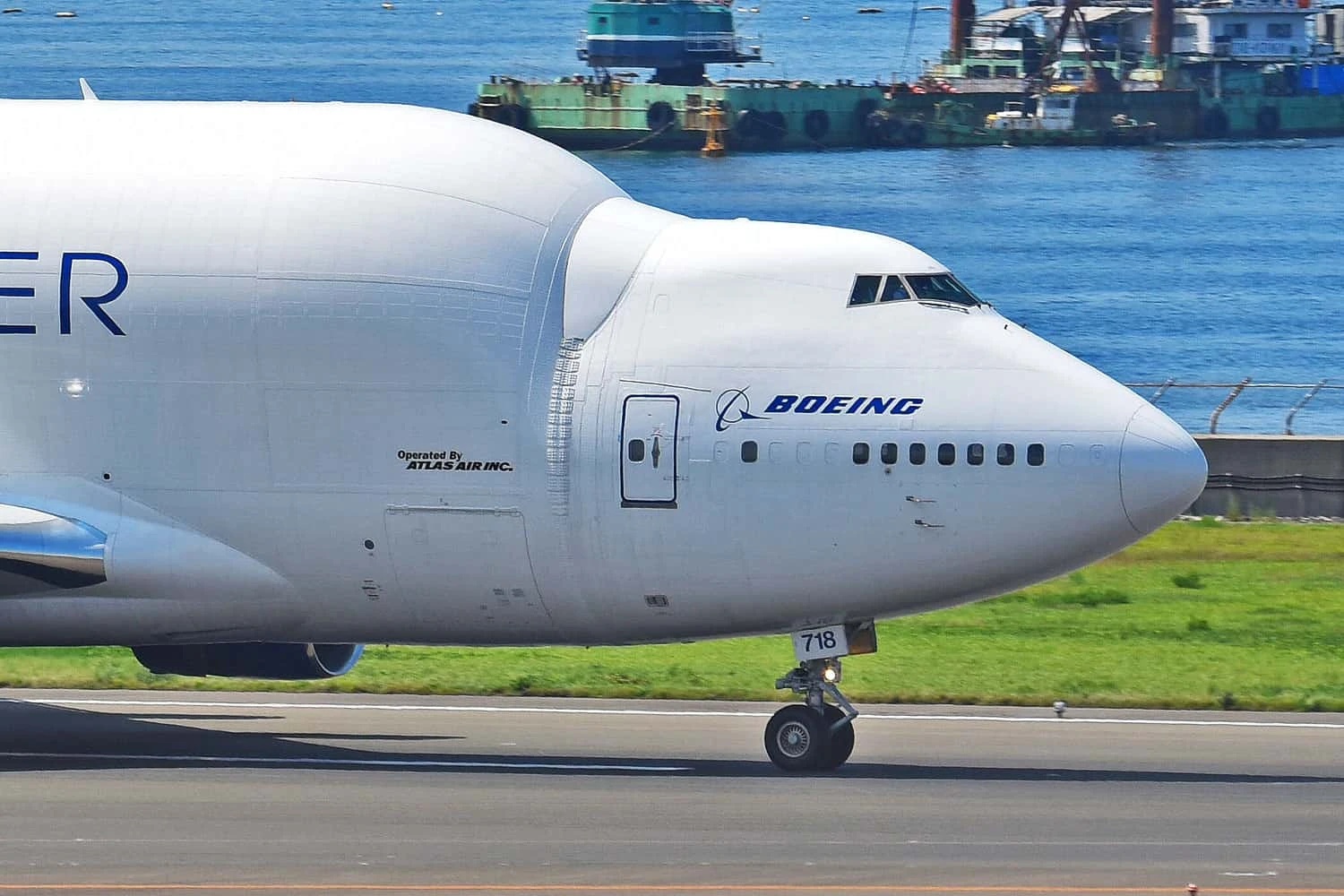 Boeing Dreamlifter (Miyazawa)