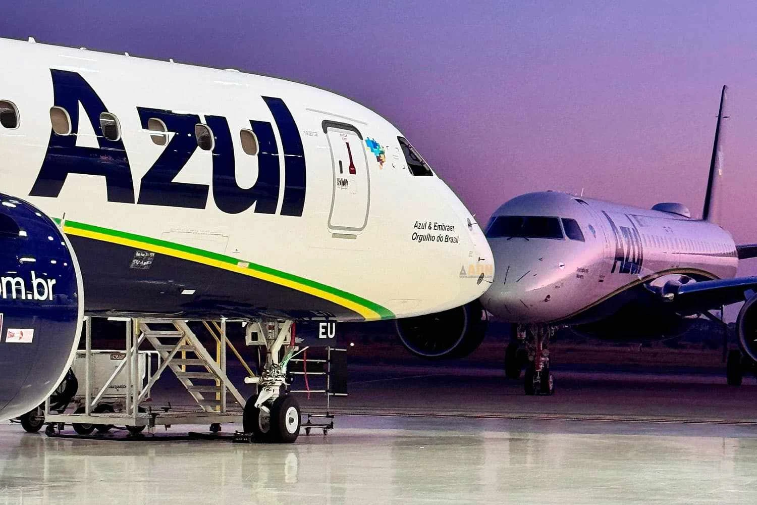 Jatos Embraer da Azul
