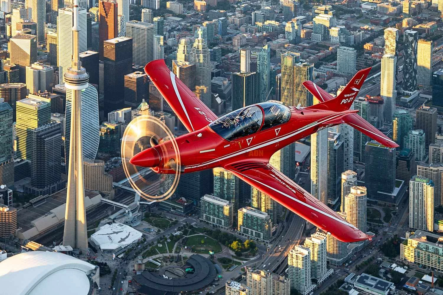 A Força Aérea do Canadá terceirizou a tarefa de treinamento de pilotos