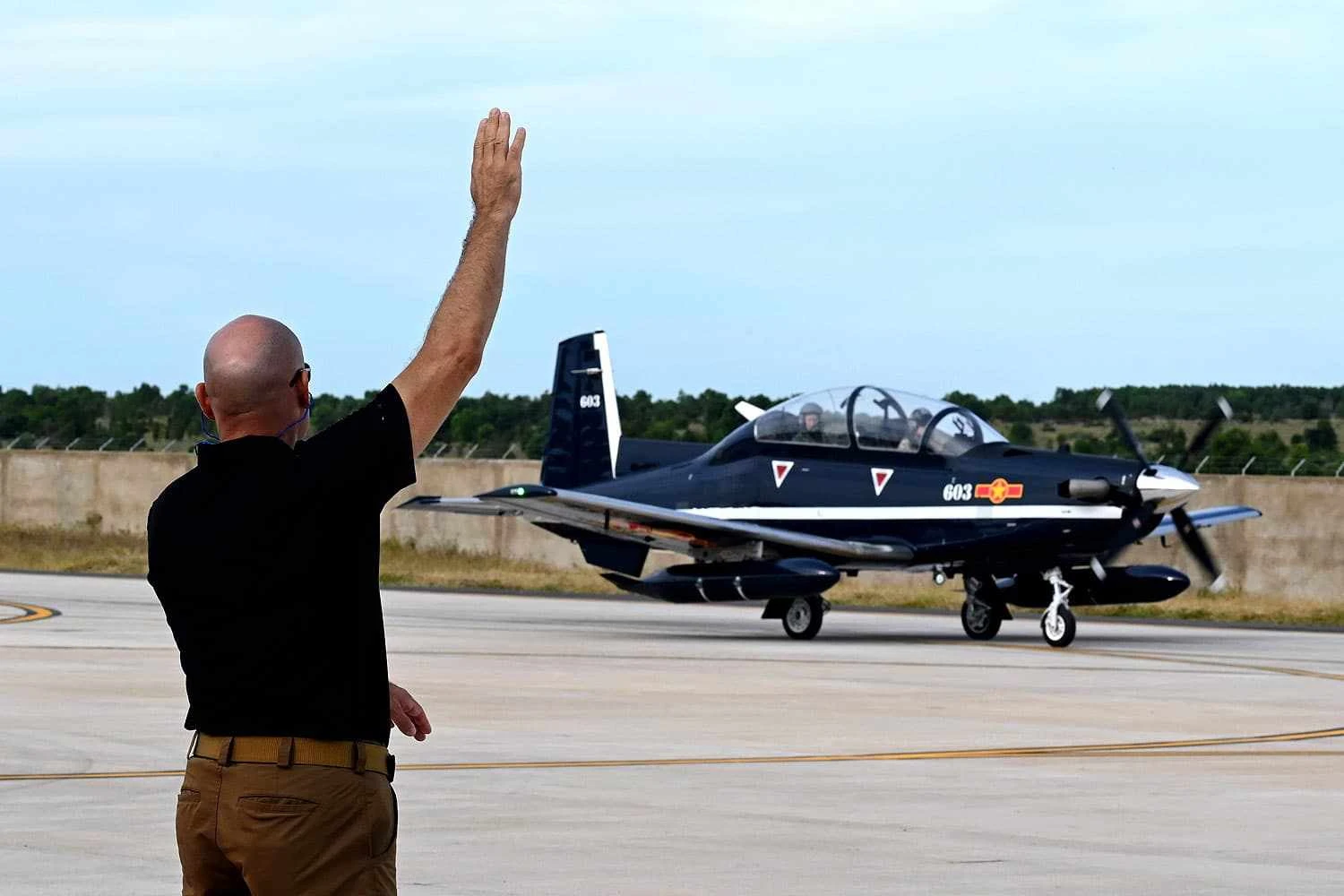 Pa&iacute;s que foi inimigo do EUA por anos receber&aacute; 12 avi&otilde;es da Textron