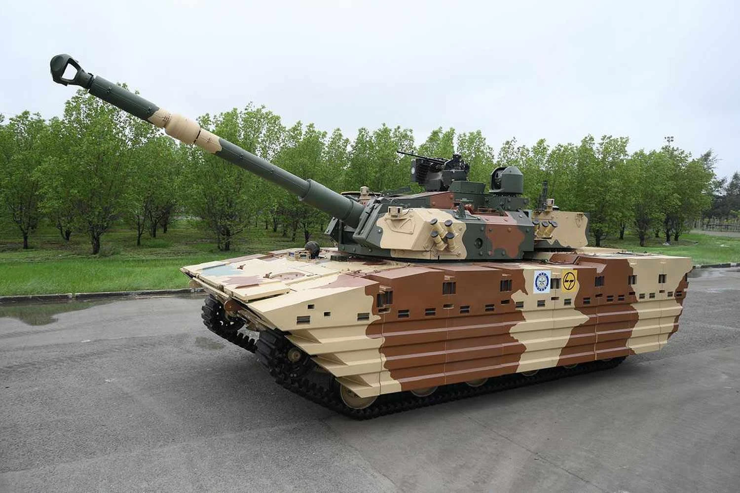 Tanque leve indiano Zorawar