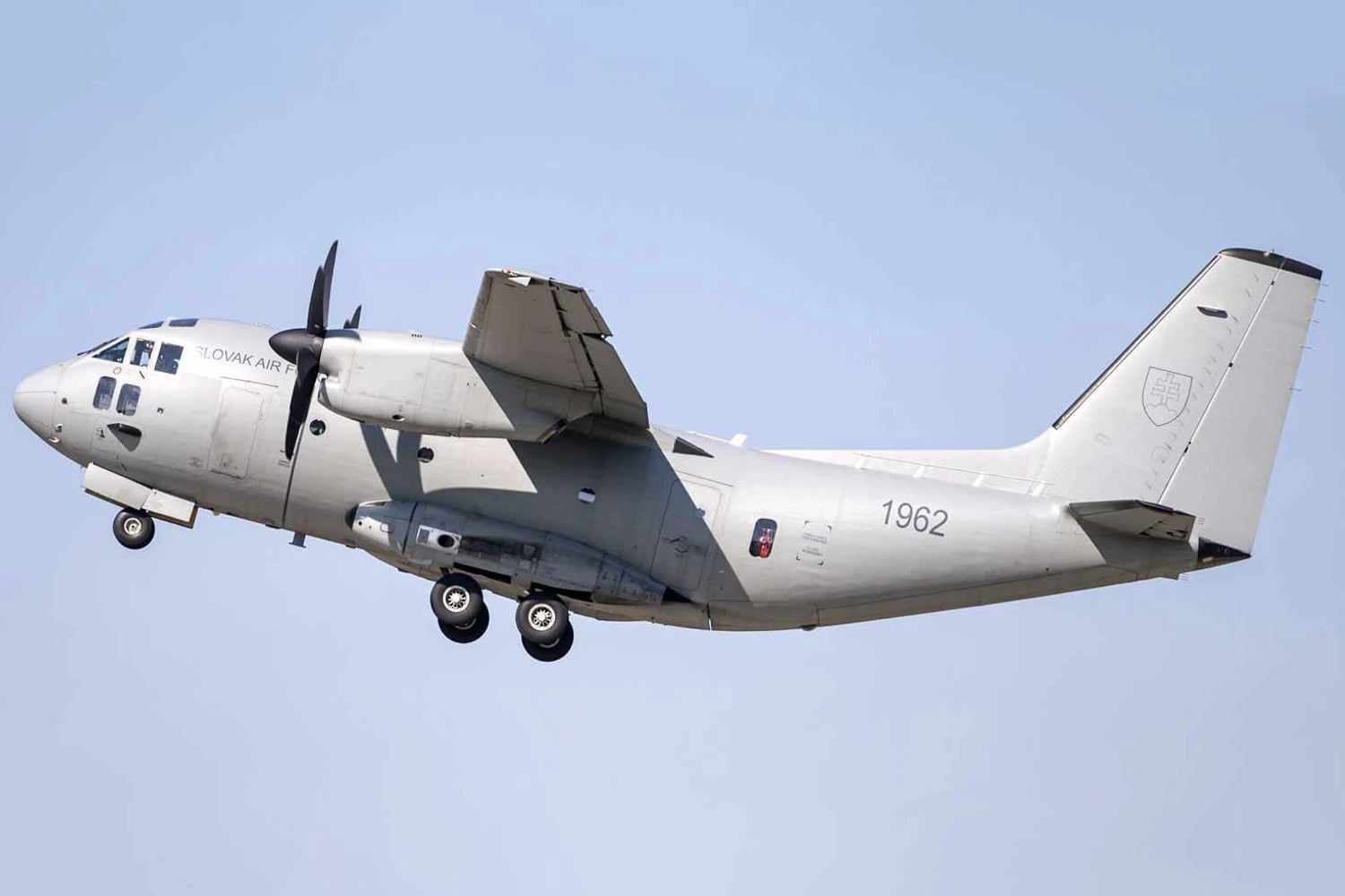 Um dos dois C-27J da Eslováquia