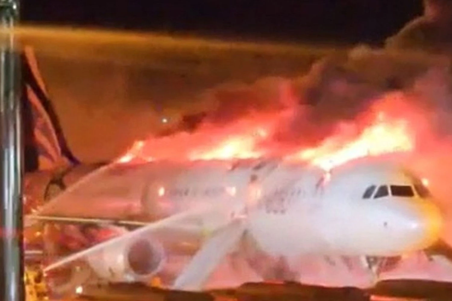 Airbus A321 da Air Busan pega fogo na Coreia do Sul