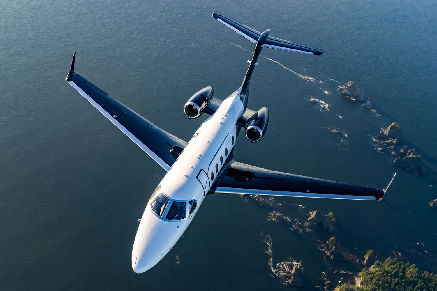 Phenom 300 (Embraer)