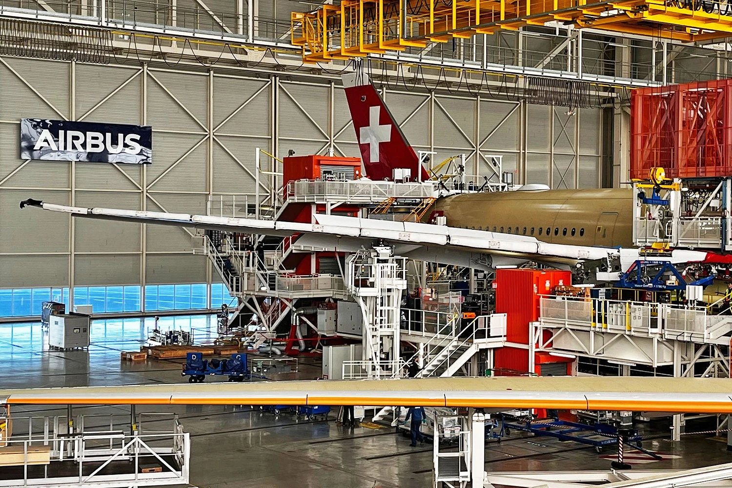 O primeiro A350-900 matrícula HB-IFA está sendo montado pela Airbus em Toulouse (Swiss)