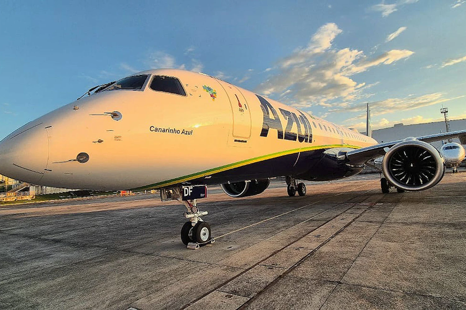 Azul est&aacute; modernizando frota com o E195-E2 (Azul)