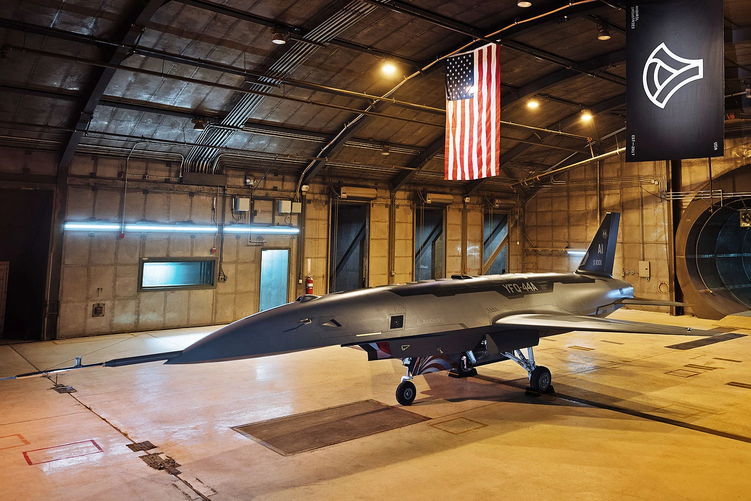 YFQ-44A, o segundo 'caça robô' da Força Aérea dos EUA, está perto de voar