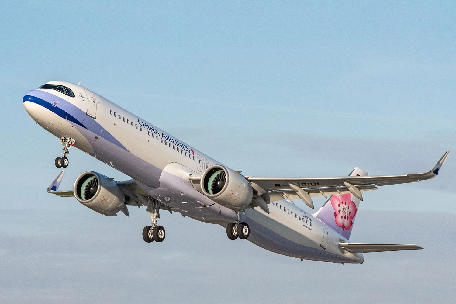 China Airlines reduz pedidos de jatos A350-900 e A321neo