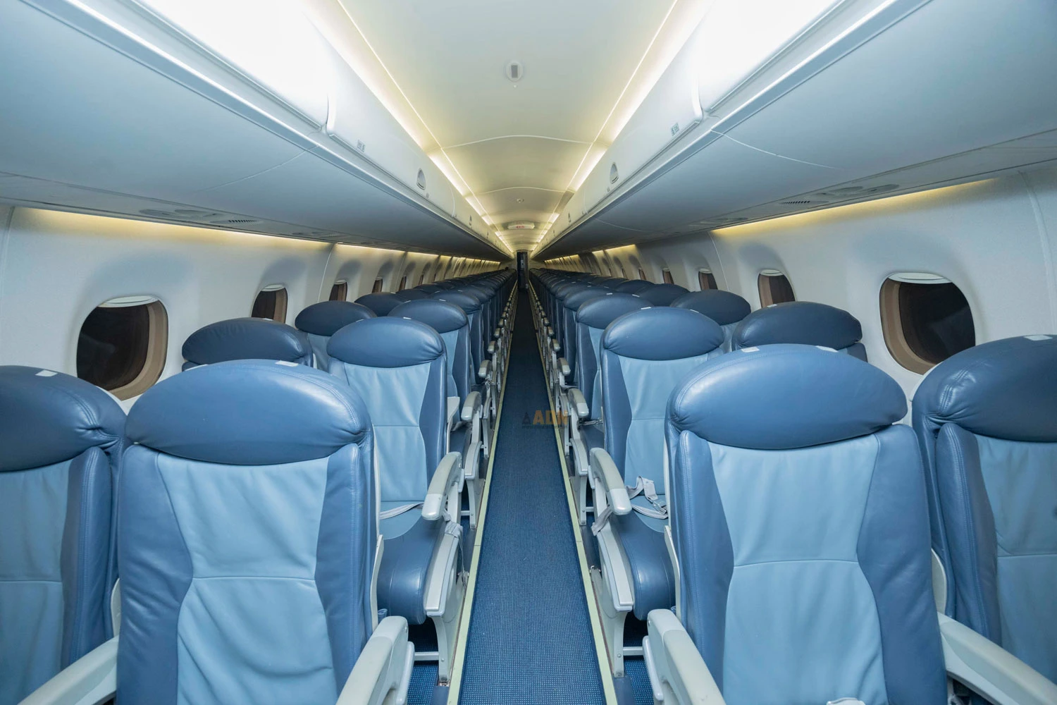 Interior do E190 da Air Peace (Air Peace)