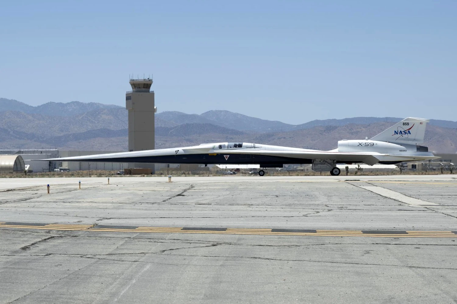 X-59 da NASA realiza primeiros testes de táxi antes do voo inaugural