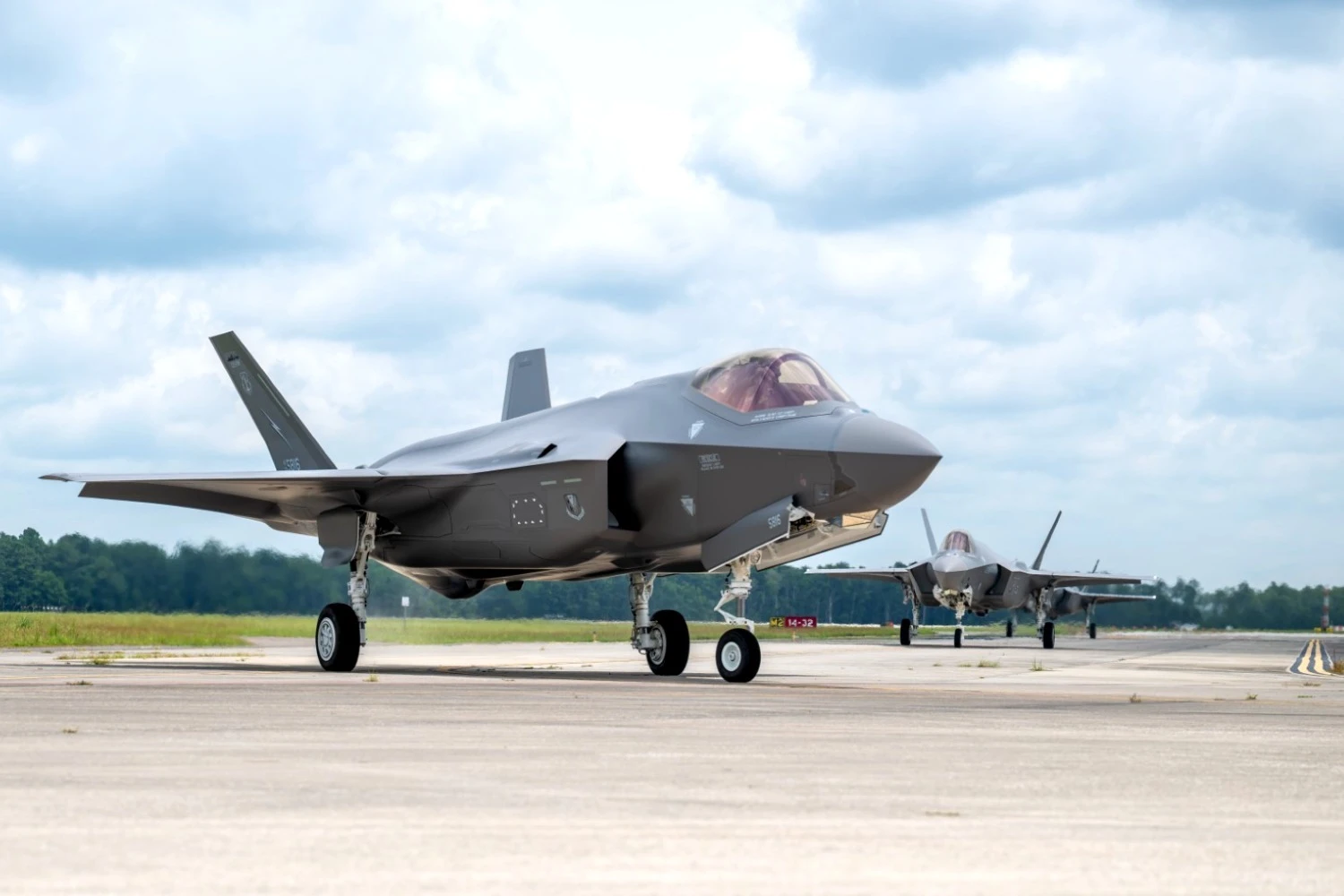 Ca&ccedil;as F-35A da For&ccedil;a A&eacute;rea dos EUA (USAF)