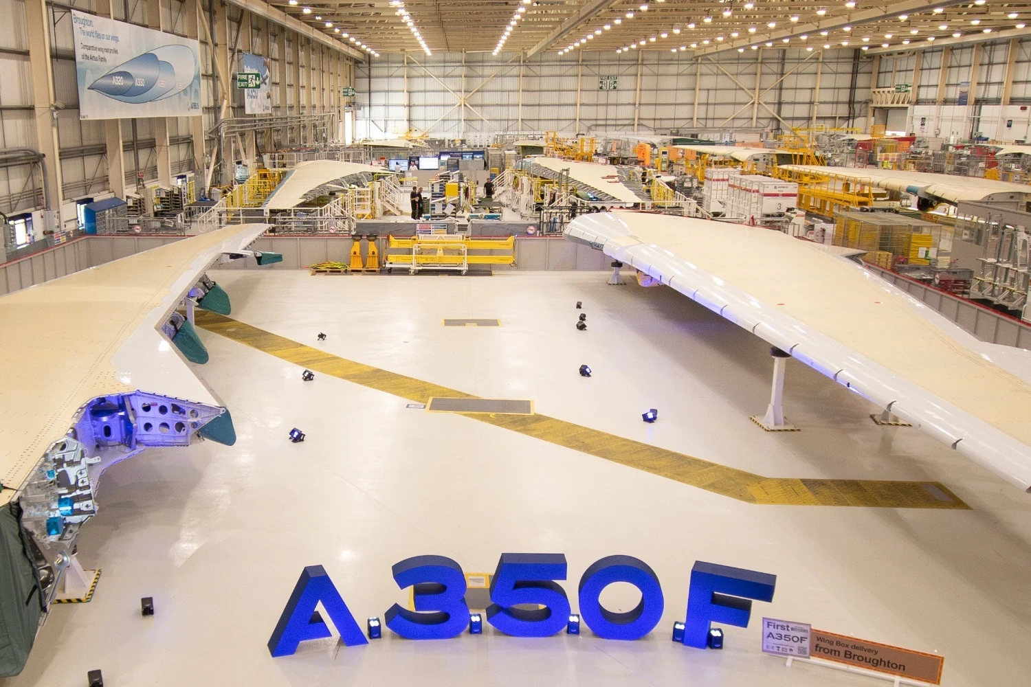 Funcionários da Airbus no Reino Unido aprovam greve de 10 dias por disputa salarial