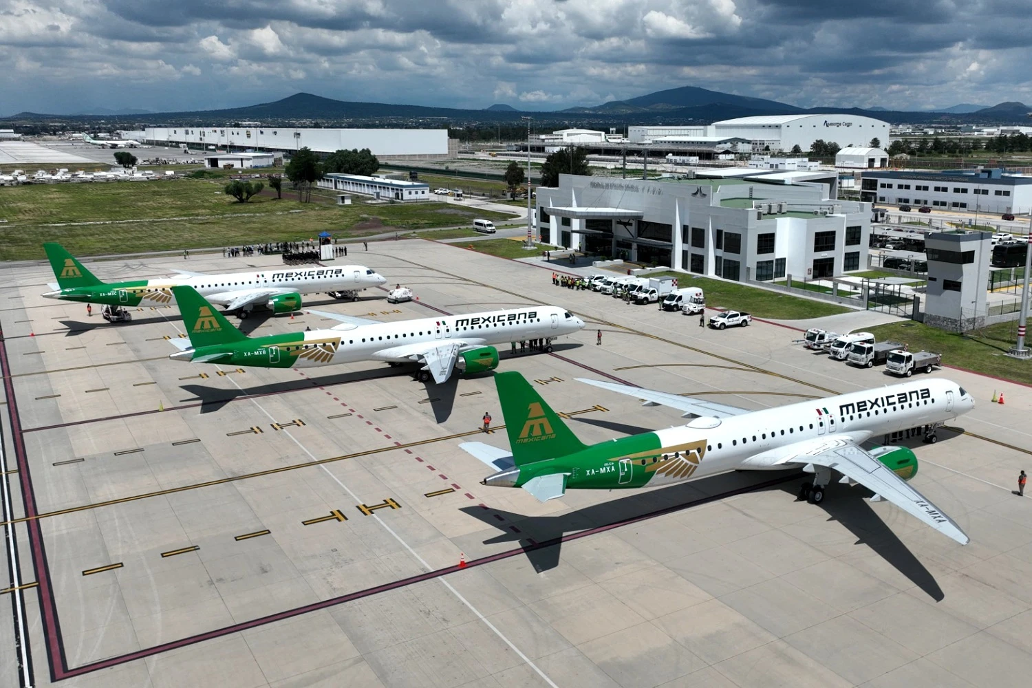 Com três E195-E2 novos, Mexicana estreia voos com jatos Embraer