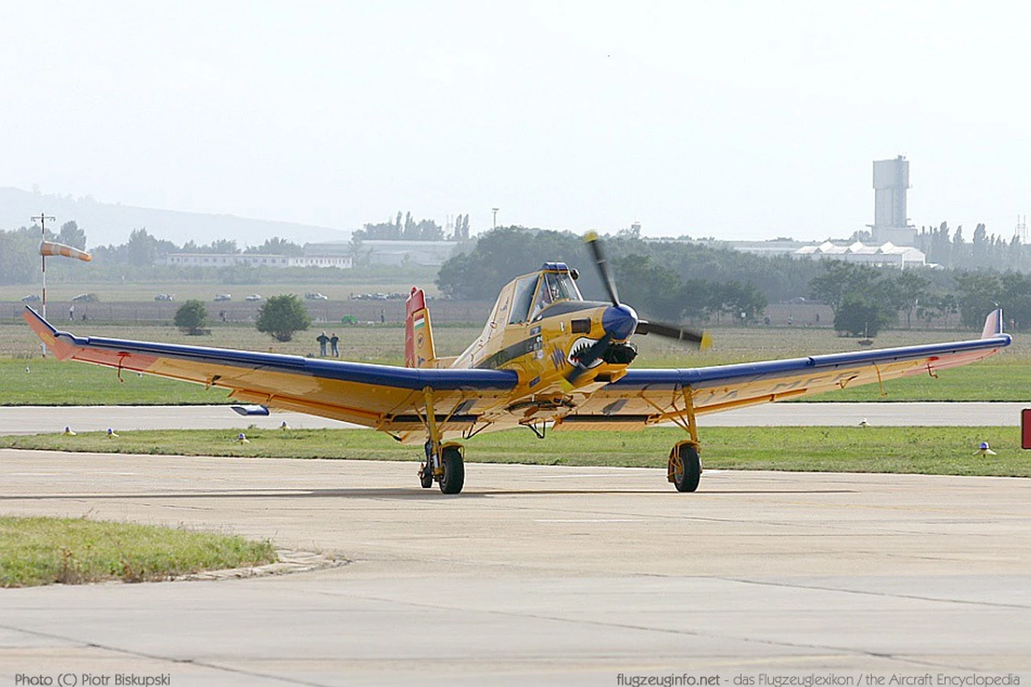 Zlin Z-137T em sua função original (Foto: Piotr Biskupski)