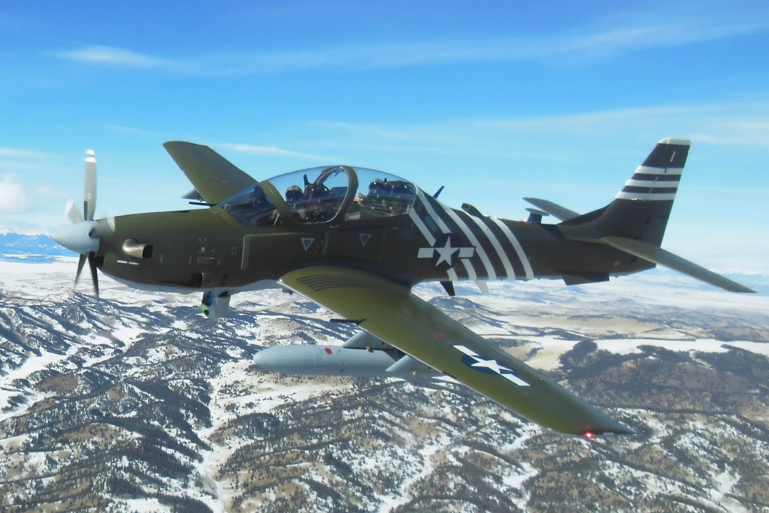 Embraer e SNC vão usar um Super Tucano para adiantar treinamento de pilotos de cliente misterioso
