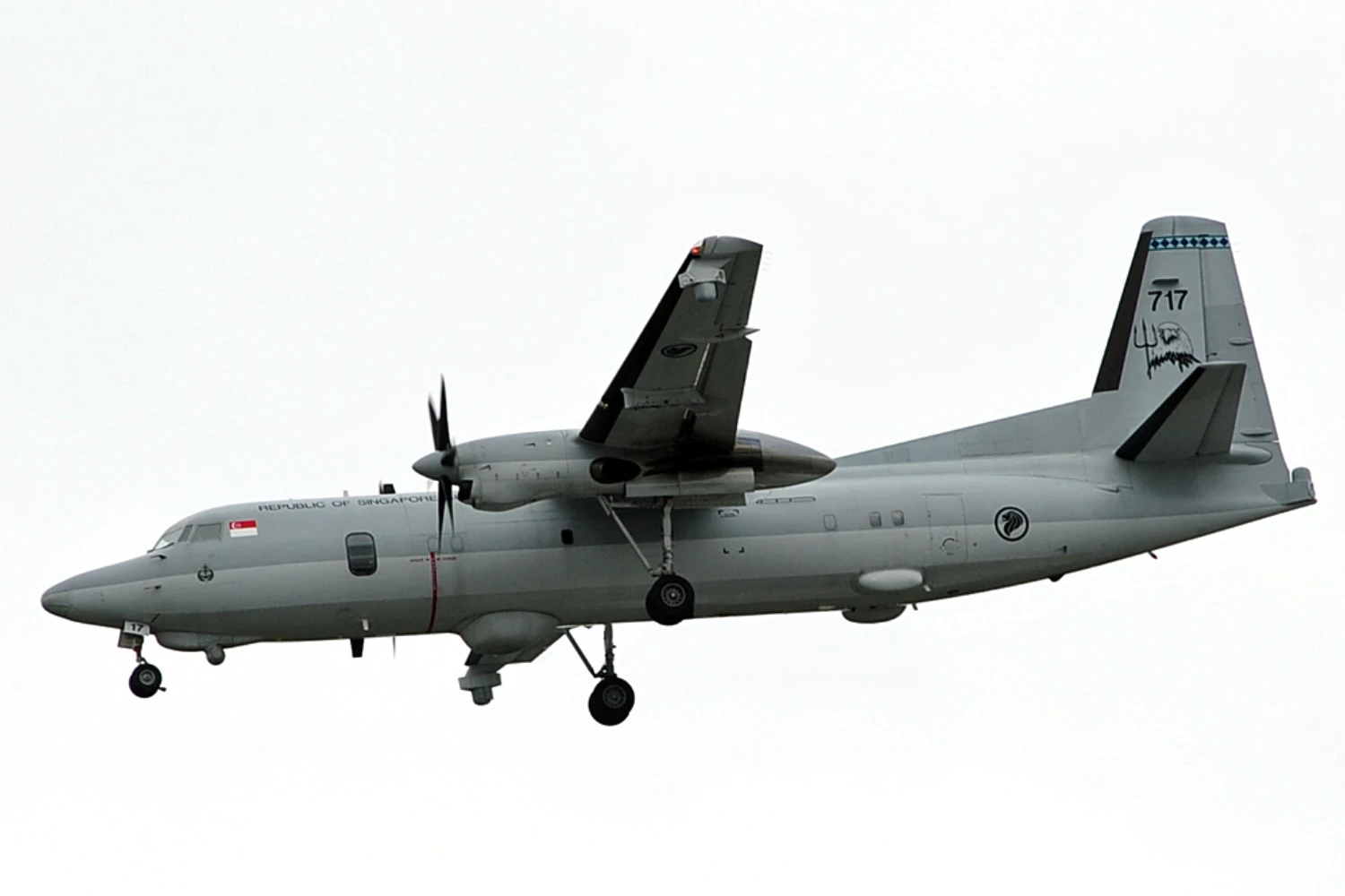 Fokker 50 de patrulhamento mar&iacute;timo de Cingapura (Steven Byles)