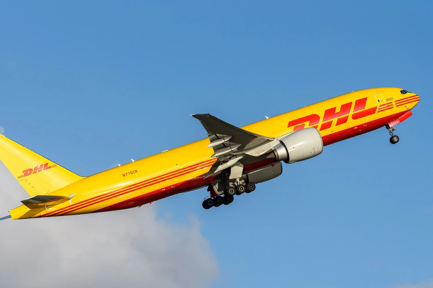 Boeing 777F da Kalitta Air com a pintura da DHL (Mitchul Hope)