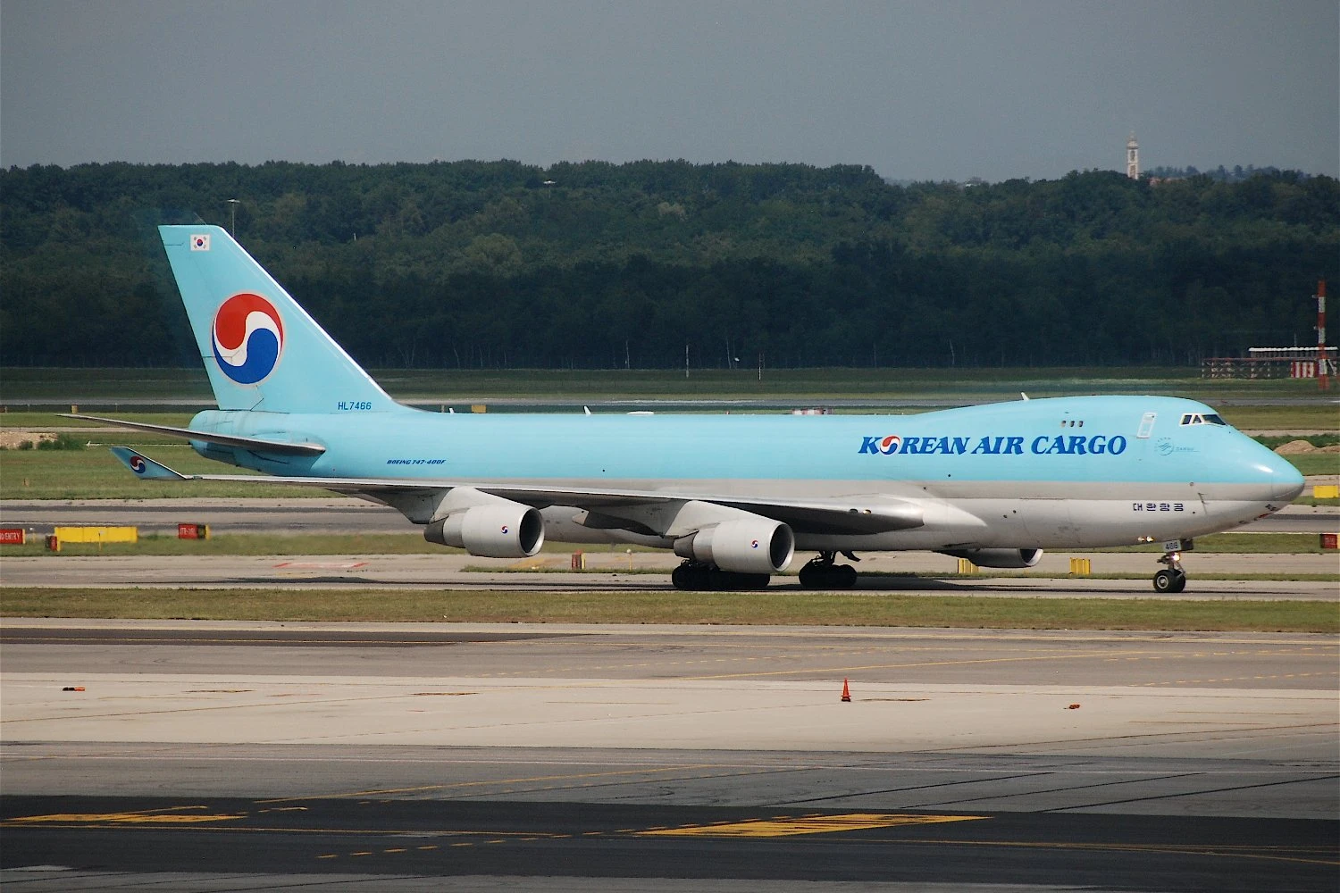 Korean Air Boeing 747-400F