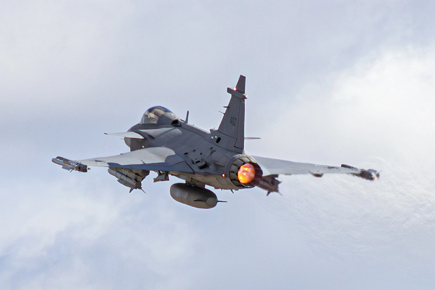 GE Aerospace dará suporte ampliado aos motores dos caças F-39E Gripen da FAB