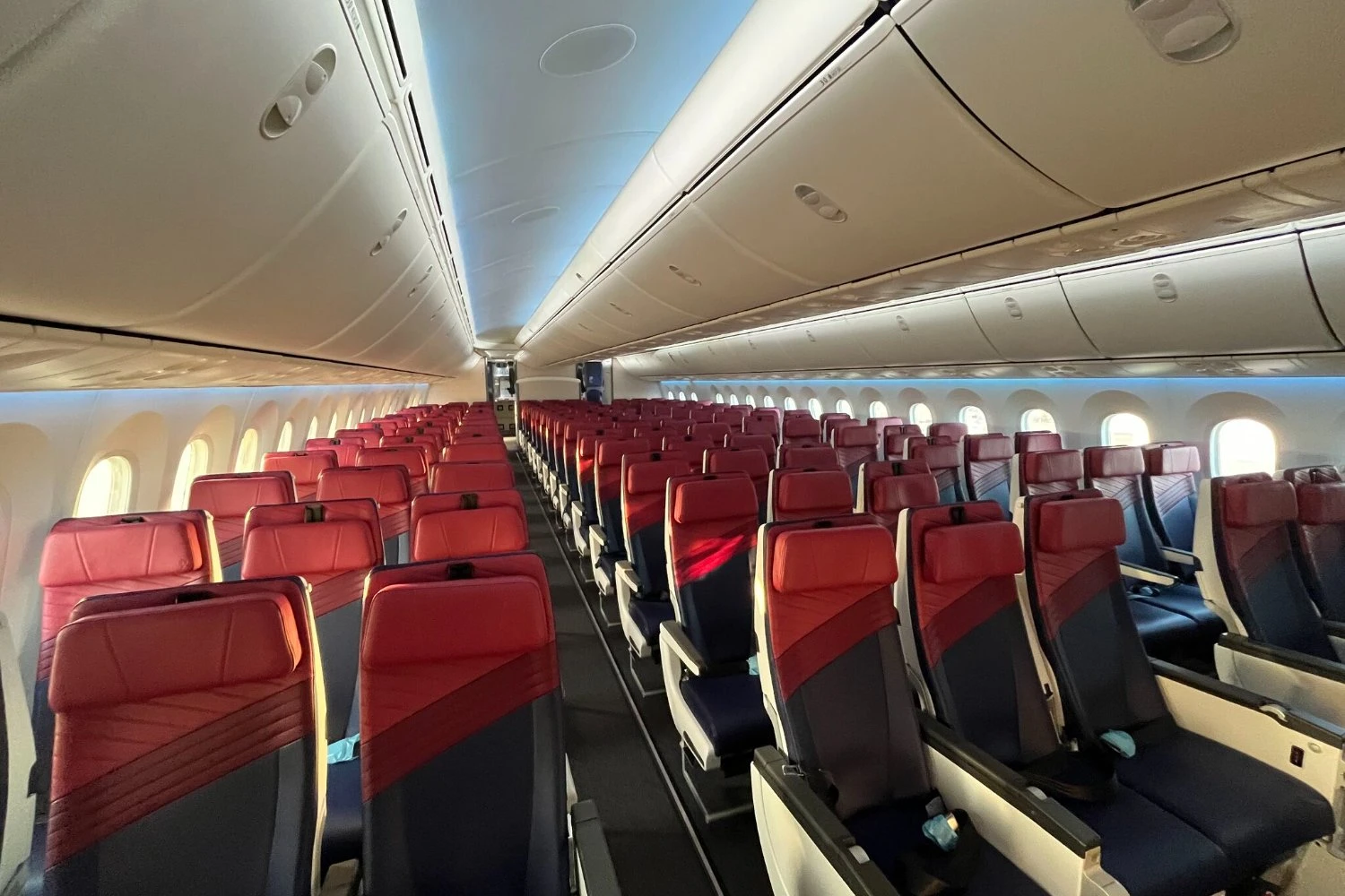 Classe econ&ocirc;mica do Boeing 787 (LATAM)