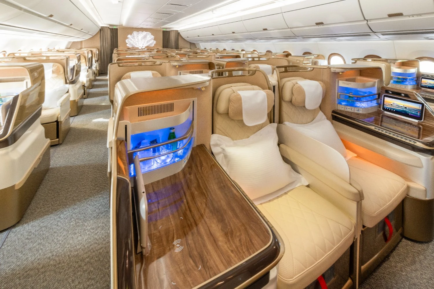 Emirates A350 classe executiva (Emirates Airline)