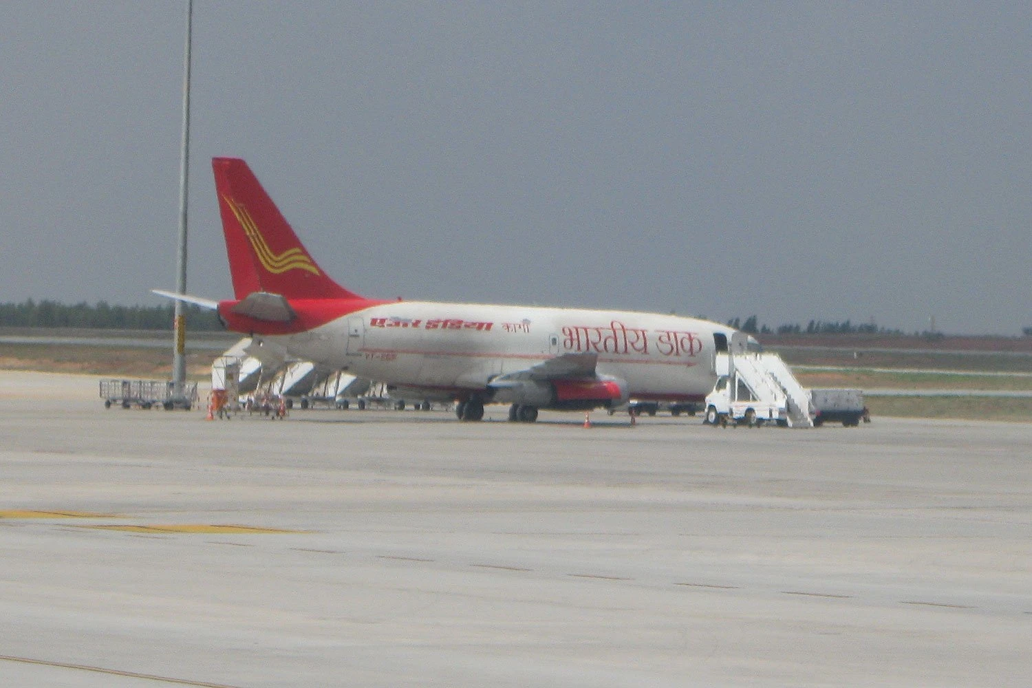 Um cargueiro Boeing 737-200 da Air India
