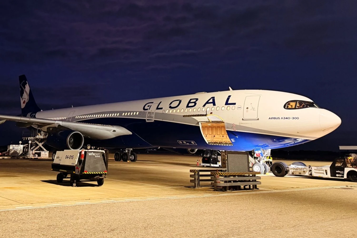 Global Airlines aparece com logo em um A340 da Hi Fly enquanto futuro do A380 permanece incerto