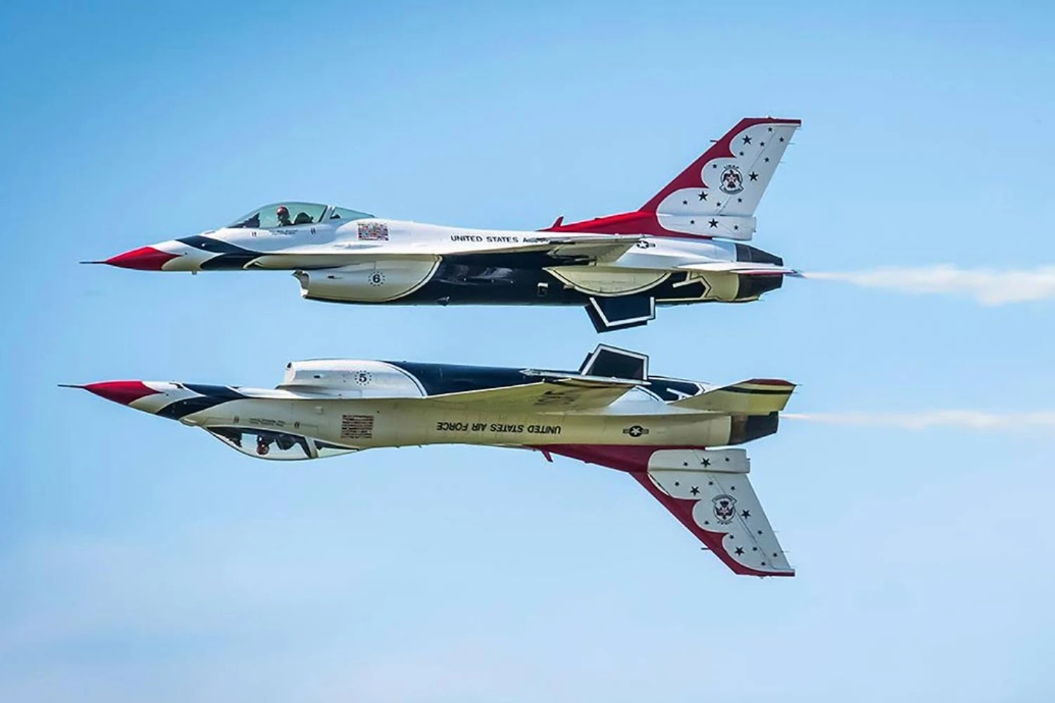 Ca&ccedil;as F-16 dos Thunderbirds