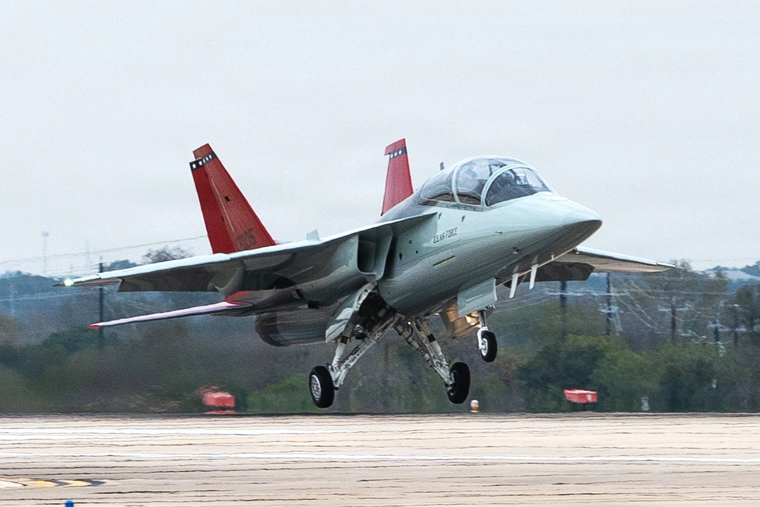 Força Aérea dos EUA T-7A Red Hawk