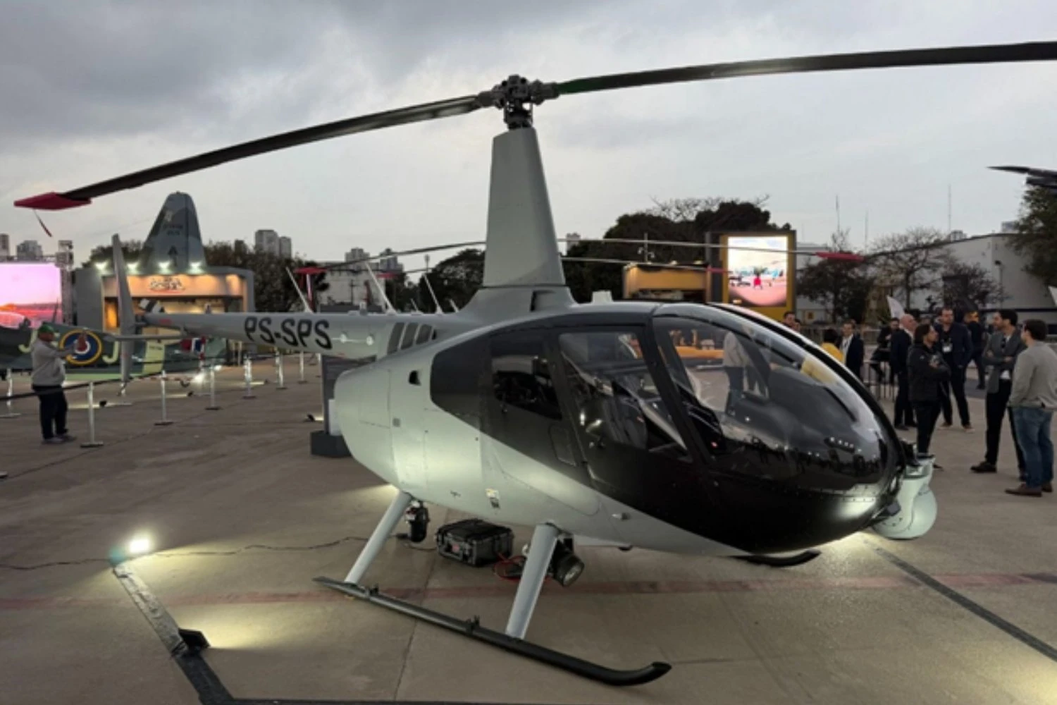 Helic&oacute;ptero Robinson (Avianca)