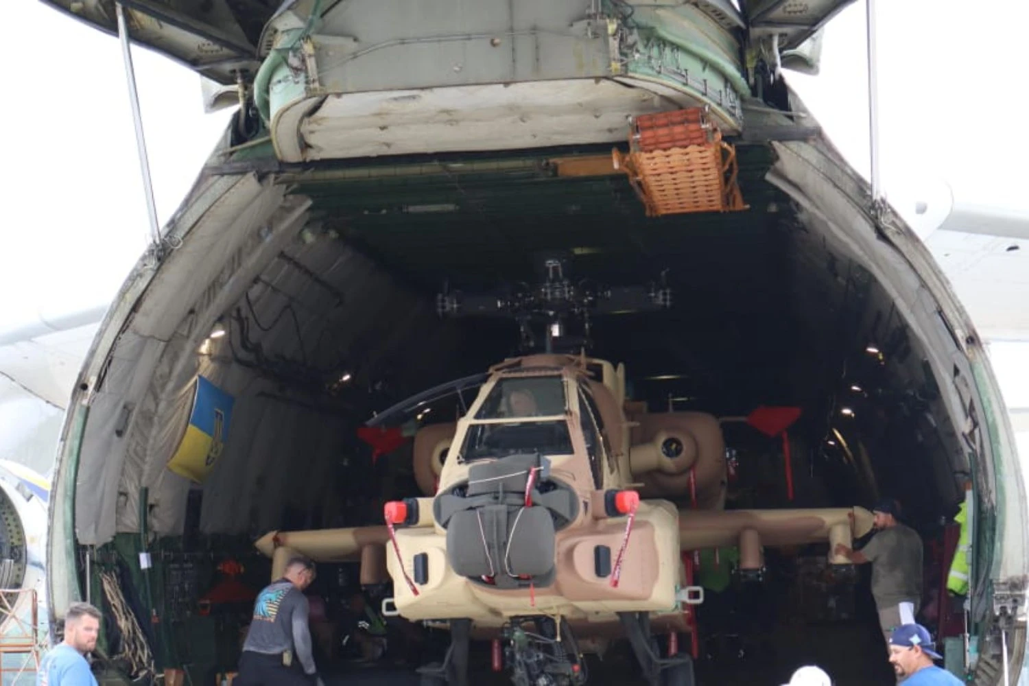 &Iacute;ndia novo helic&oacute;ptero AH-64 Apache