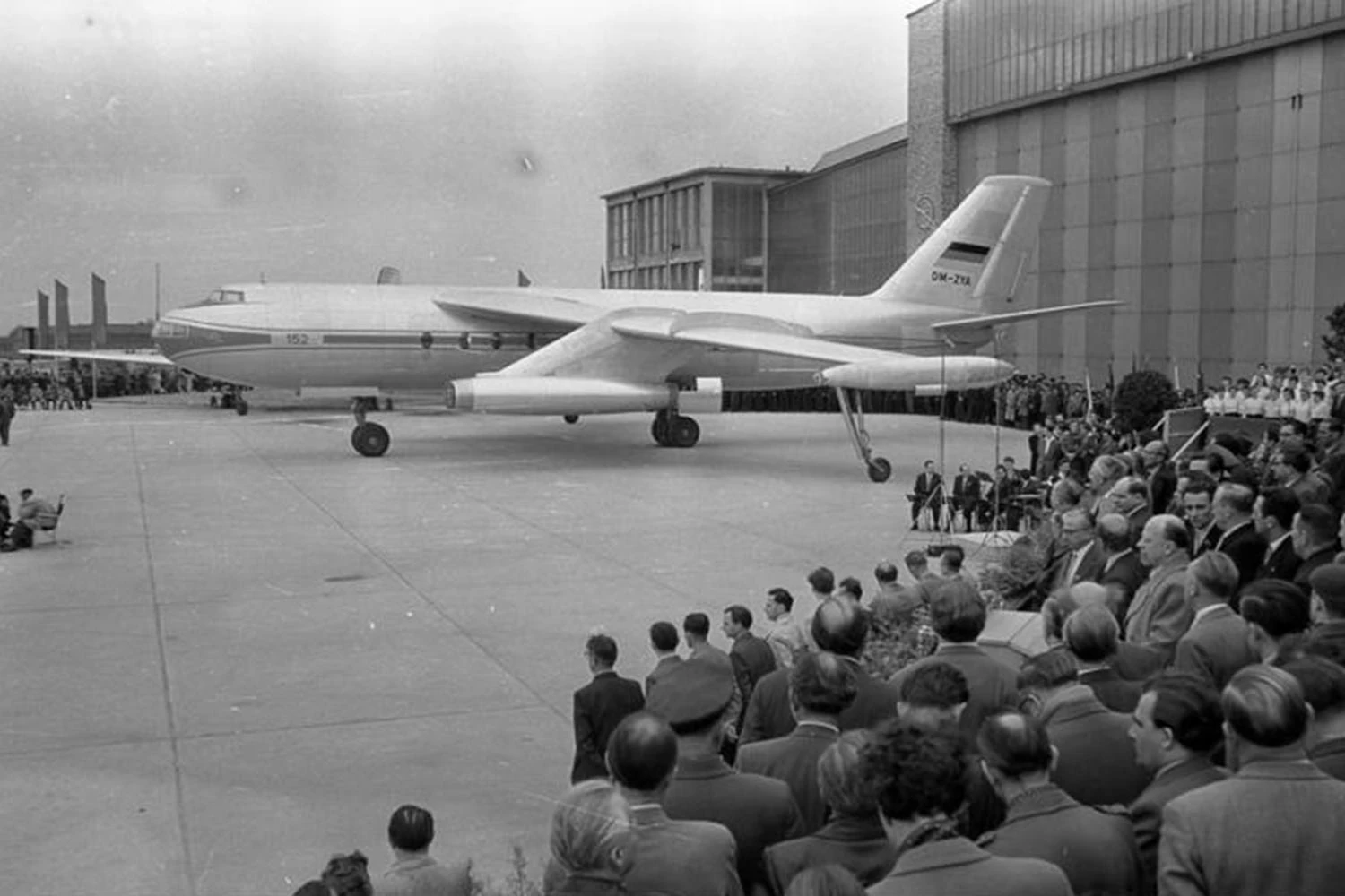 Baade 152