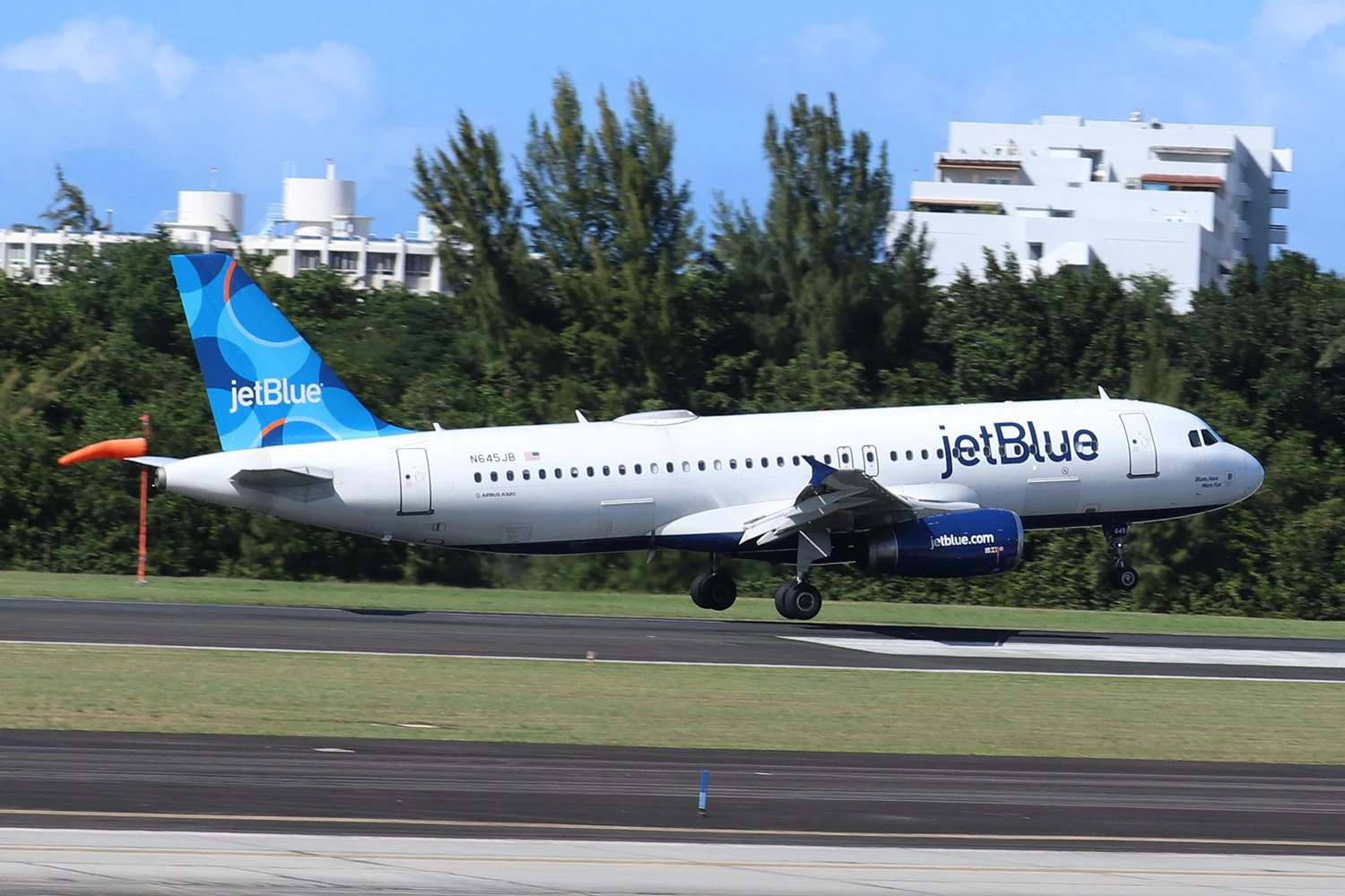 A320