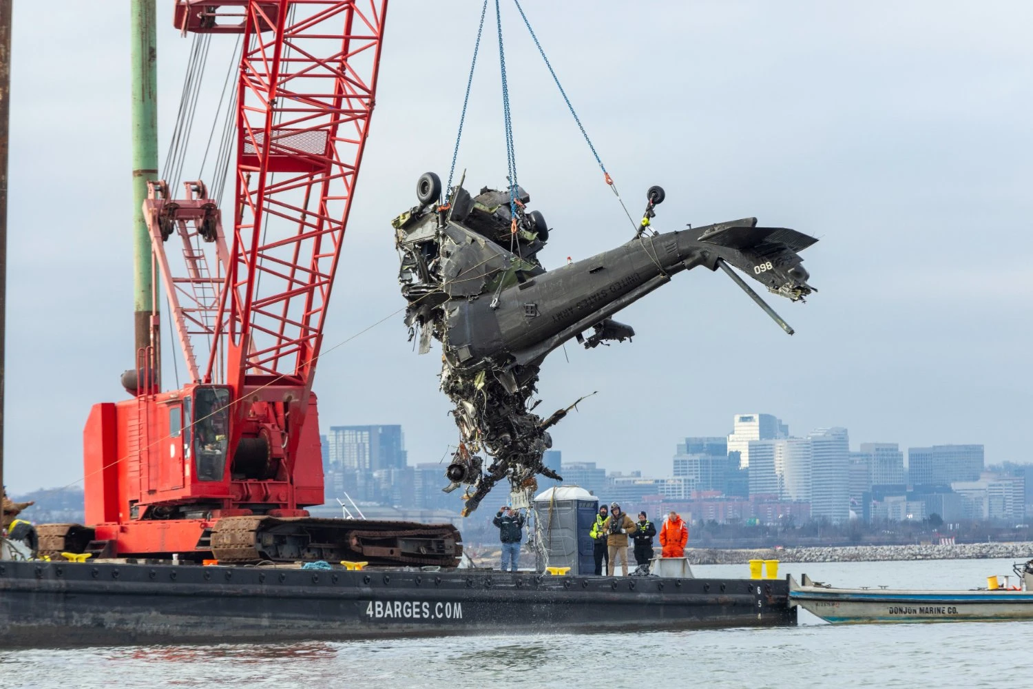 Destroços do helicóptero Black Hawk (NTSB)
