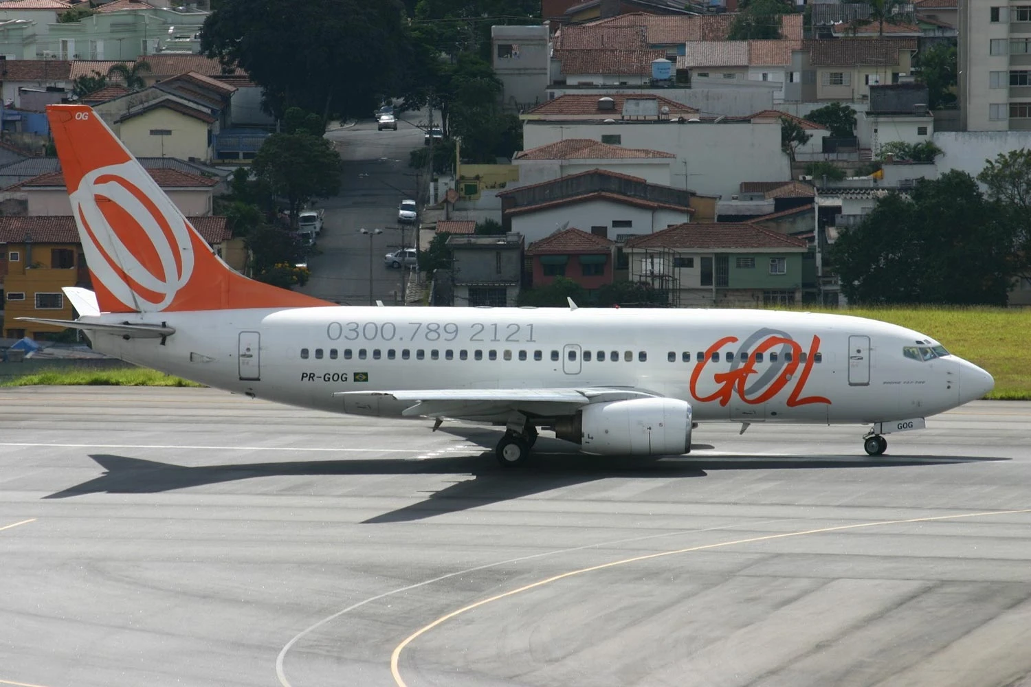 737-700_cgh