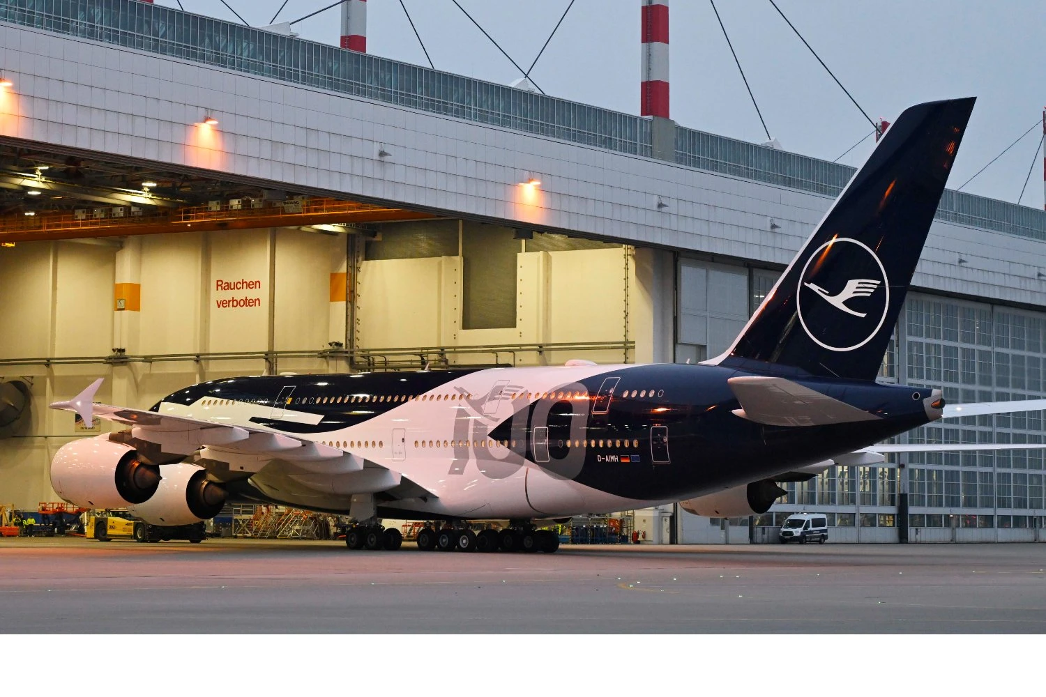 A380 com a pintura do 100º aniversário