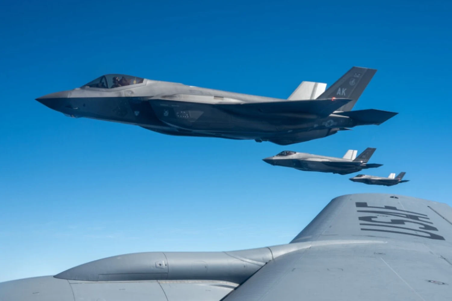 EUA pressionam Portugal a comprar o caça F-35