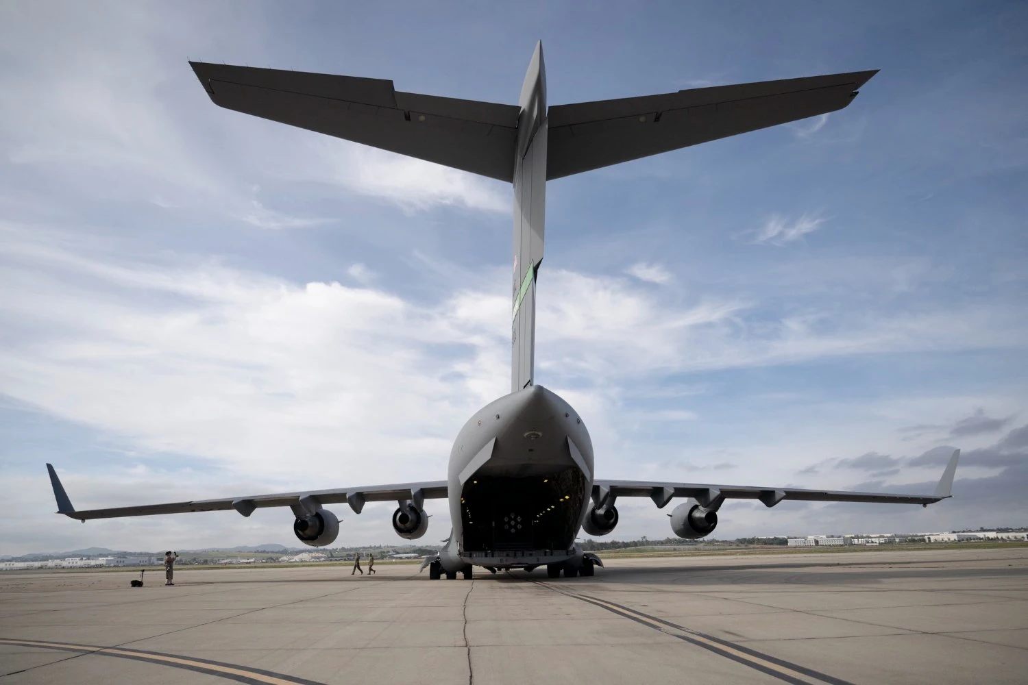 EUA transportam microreator nuclear em C-17 para testar uso estratégico