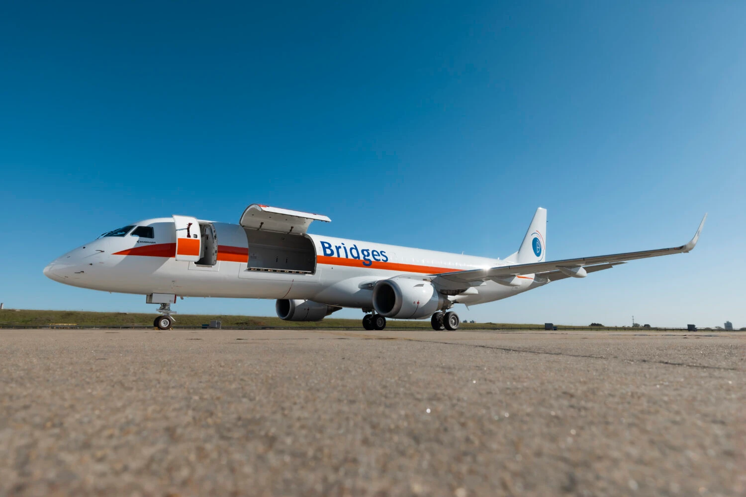 Embraer vê interesse crescente no cargueiro E190F após estreia na Europa
