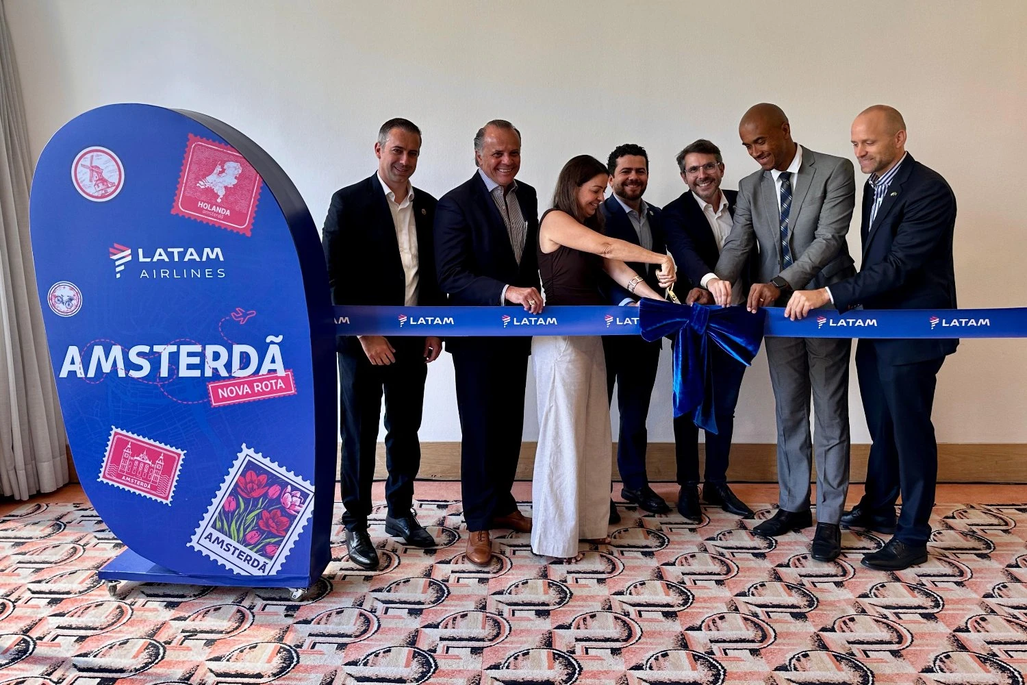 Estreia do voo São Paulo-Amsterdã da LATAM (LATAM)