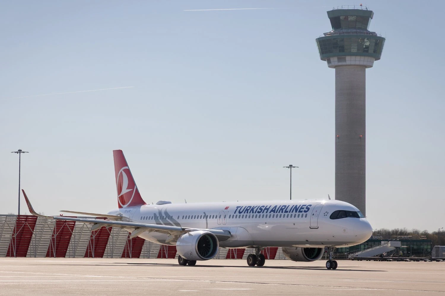 Turkish Airlines agora voa para três aeroportos em Londres