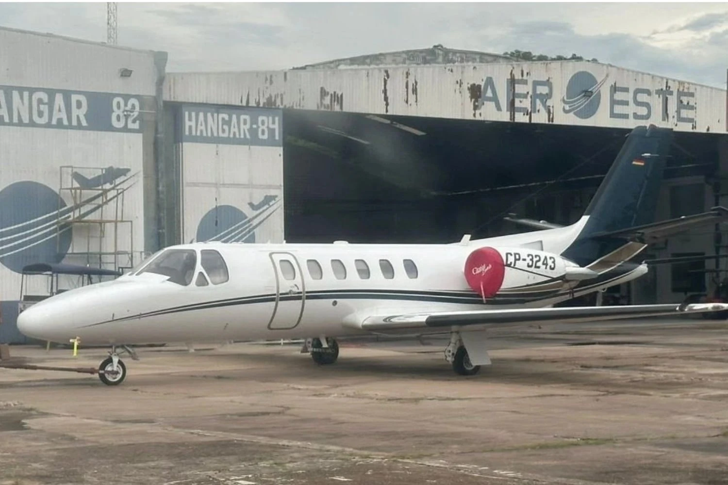A aeronave foi fabricada em 2006. (Social media)