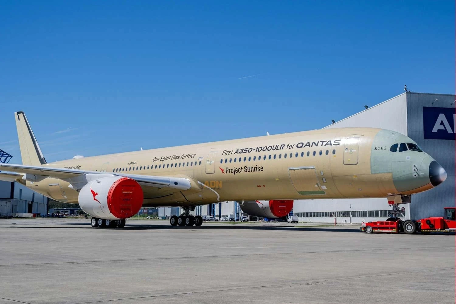 Airbus A350-1000 (Airbus)