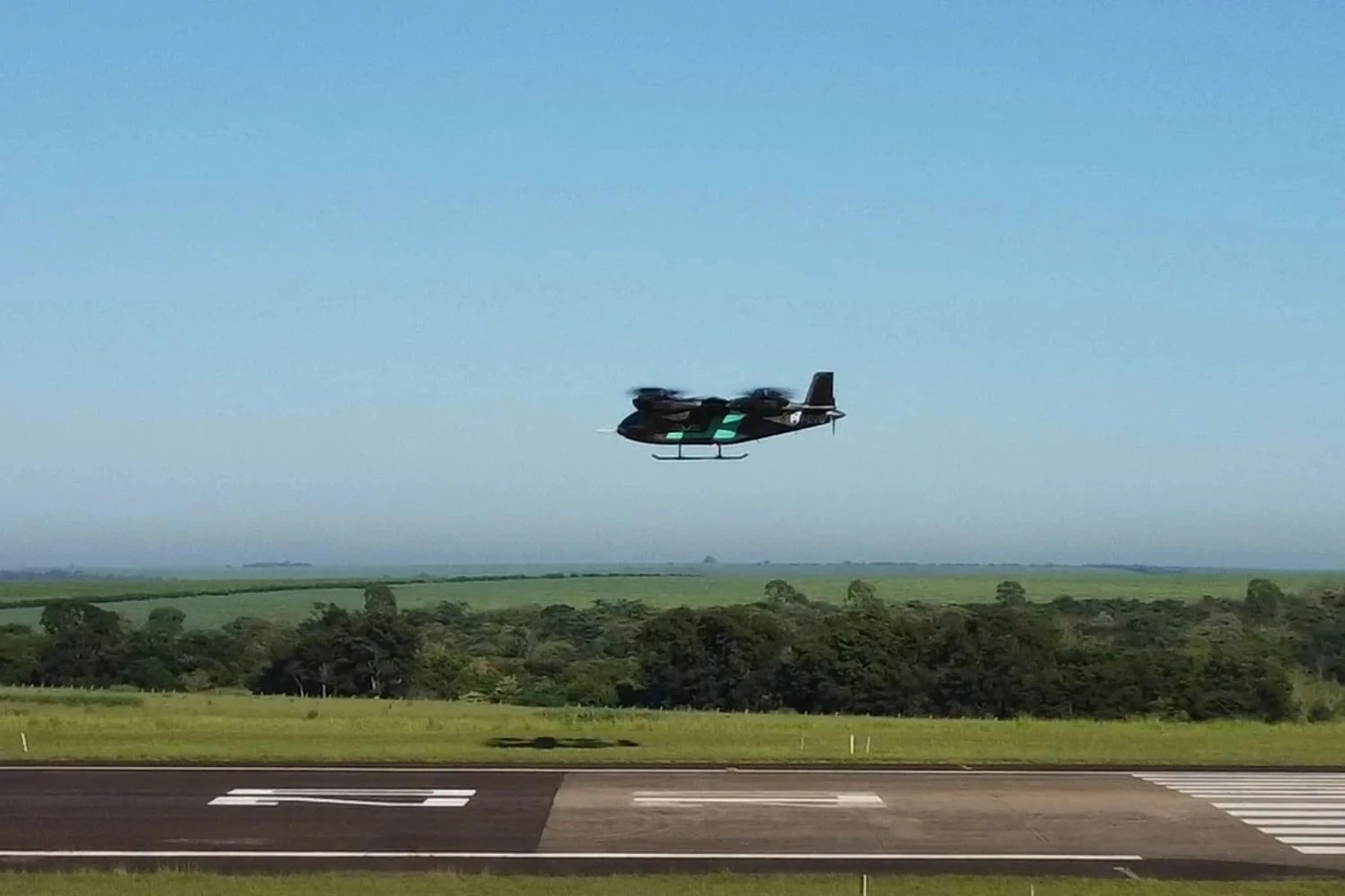 eVTOL da Eve em voo (Eve)